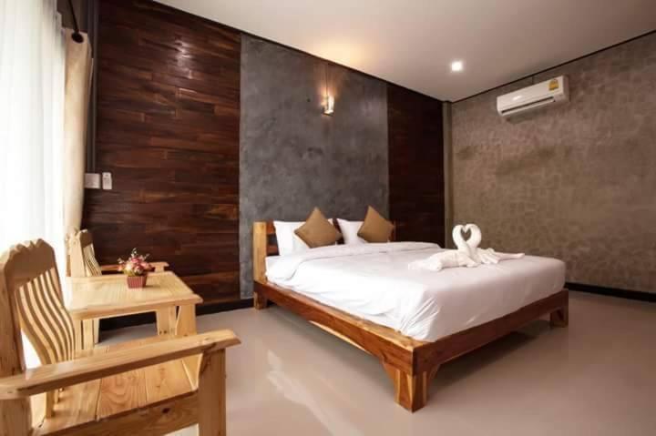 โรงแรมบ้านมะกรูด Baan Ma Grood Hotel Phayao Exterior photo